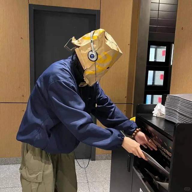 逻星隐
